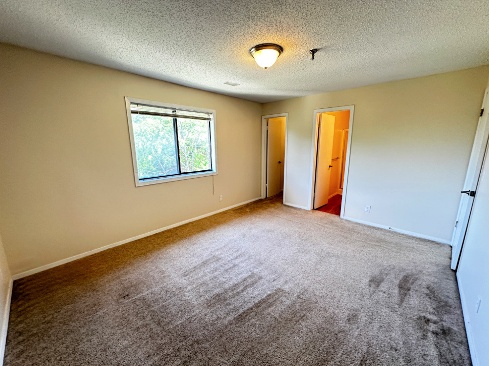 1360 Brook Street - Photo 4