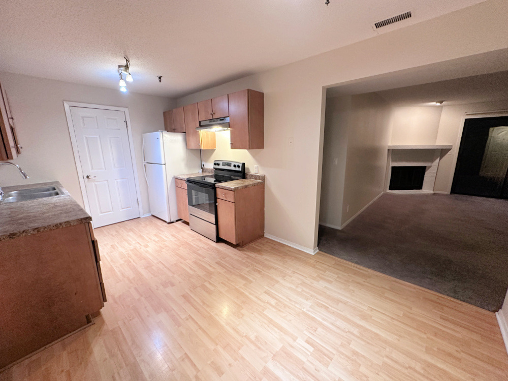 1350 Brook Street - Photo 1