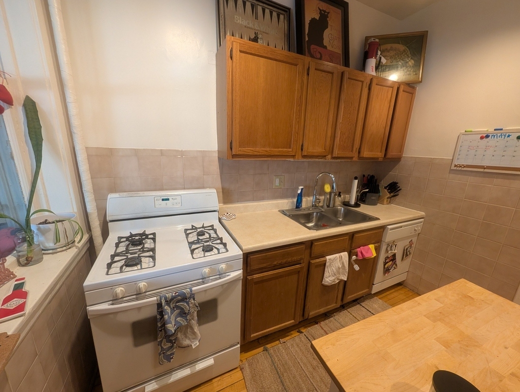 3815 N Wilton Avenue - Photo 22