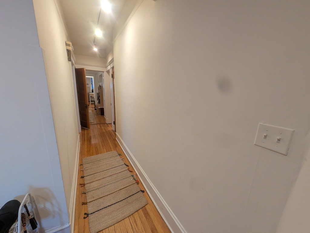 3815 N Wilton Avenue - Photo 8