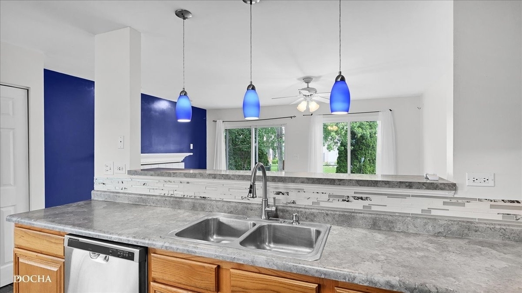 2449 Mayfield Drive - Photo 5