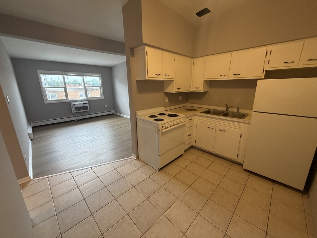 1213 N 34th Avenue - Photo 6