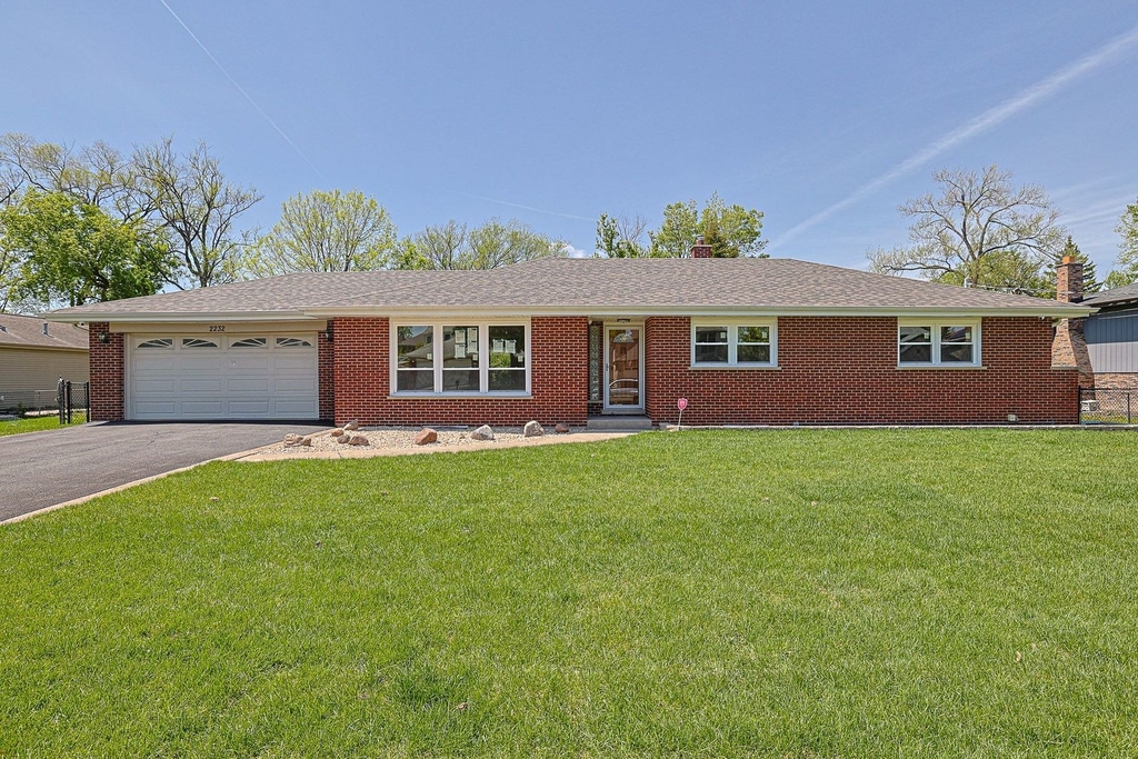 2232 Sprucewood Avenue - Photo 0