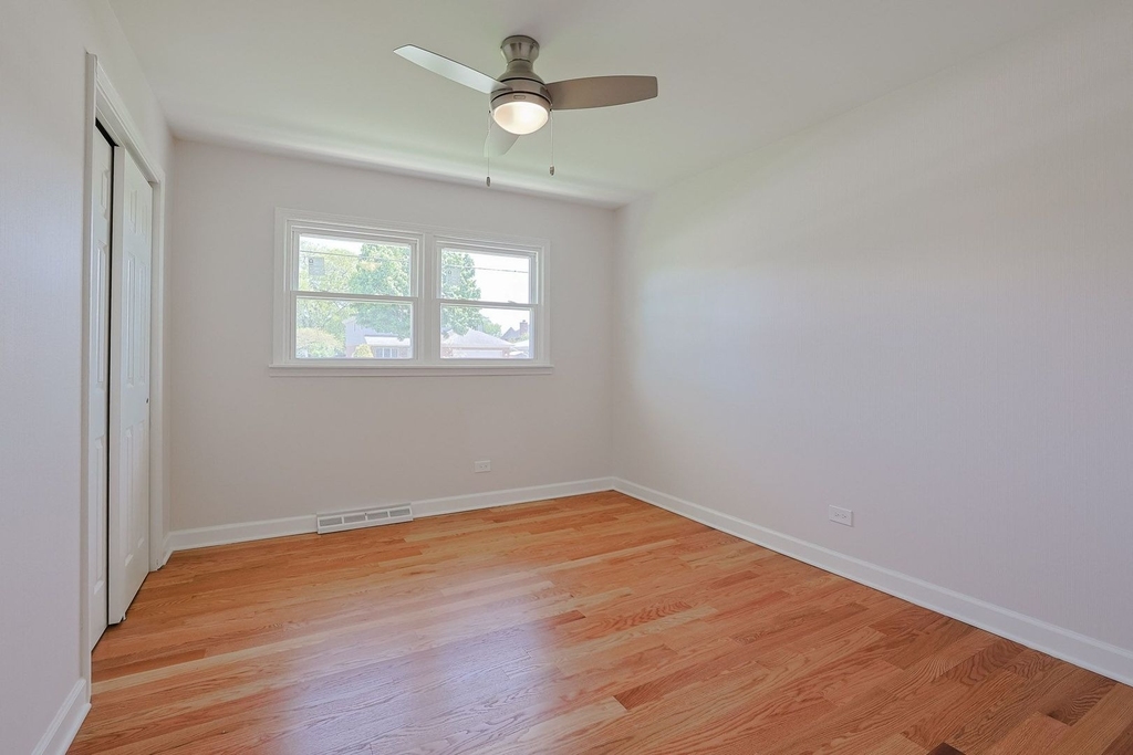 2232 Sprucewood Avenue - Photo 13