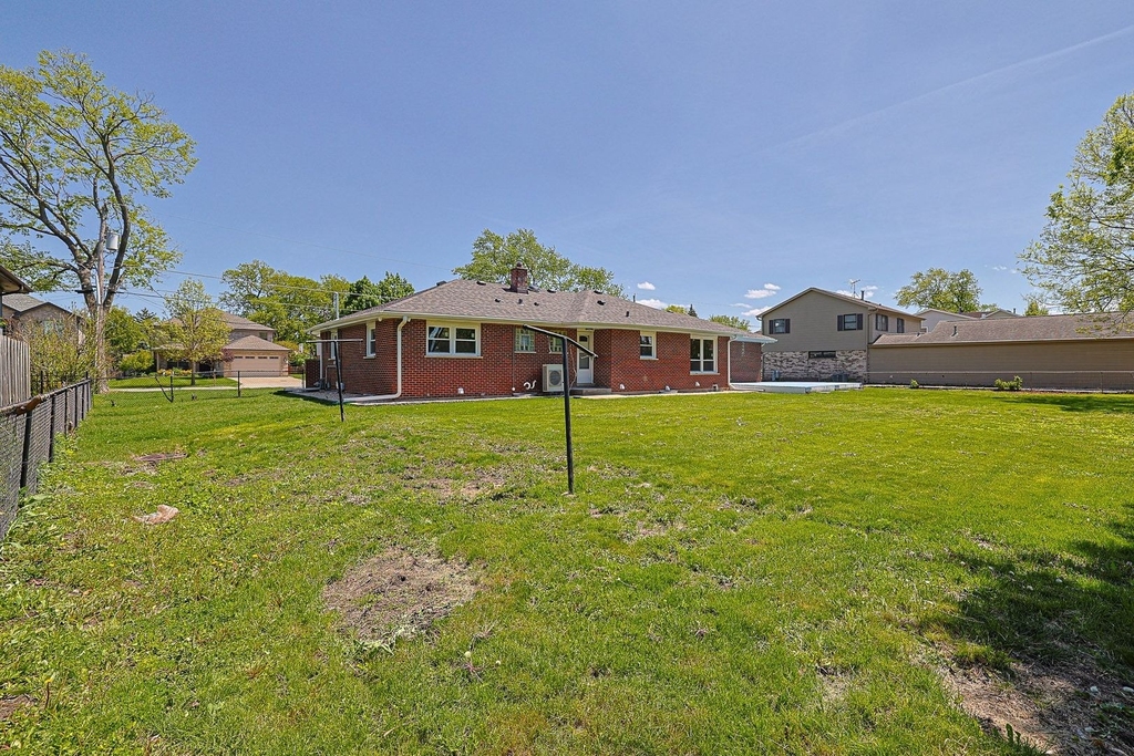 2232 Sprucewood Avenue - Photo 34