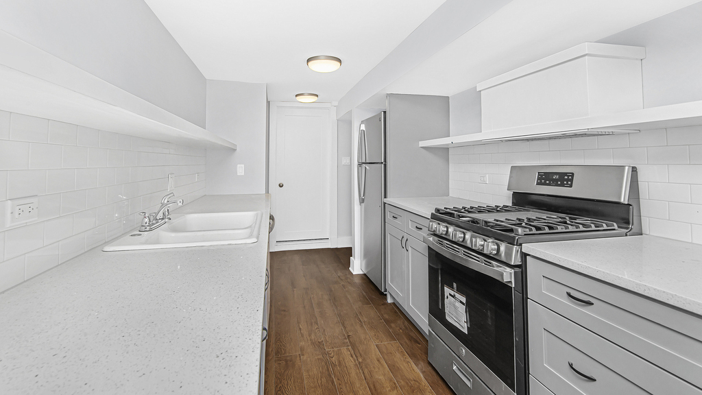 1648 N Sedgwick Street - Photo 3