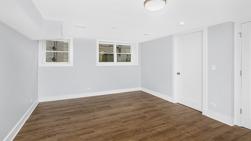1648 N Sedgwick Street - Photo 2