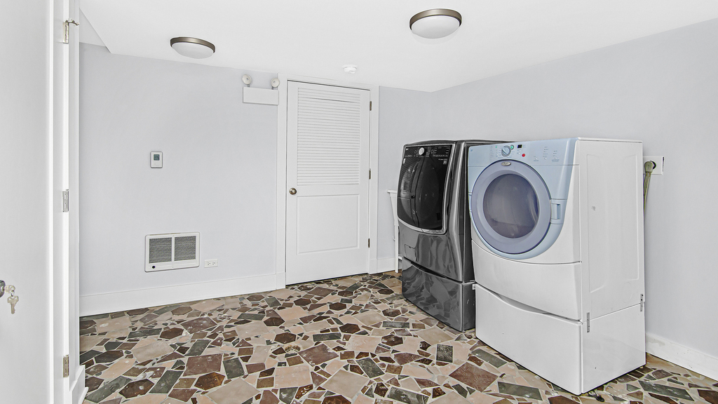1648 N Sedgwick Street - Photo 7