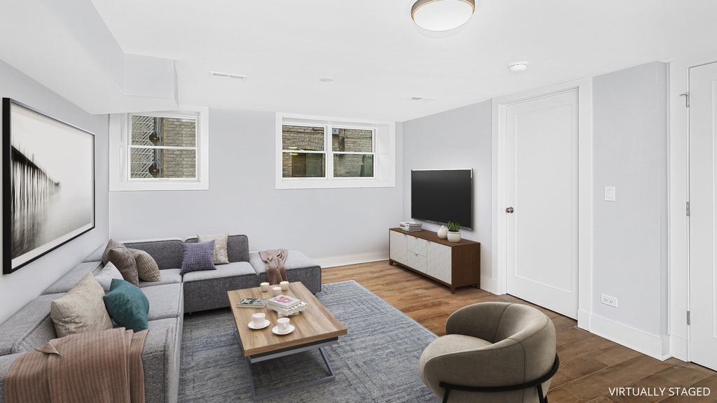 1648 N Sedgwick Street - Photo 1