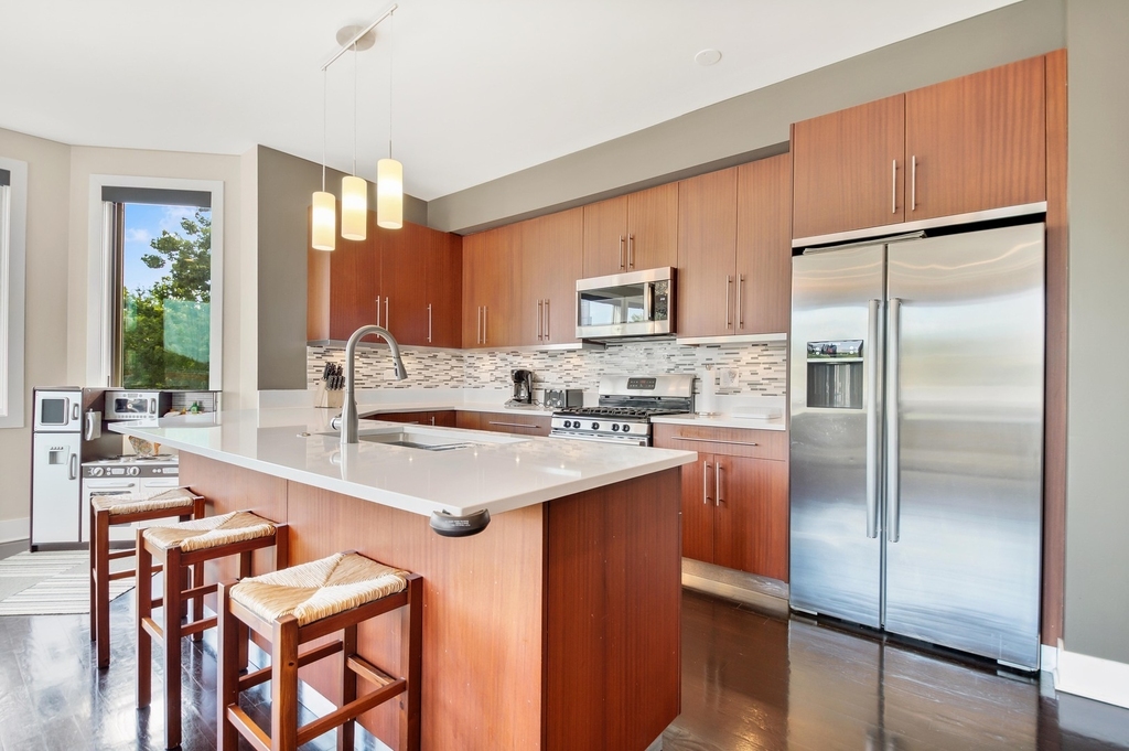 1500 W Huron Street - Photo 2