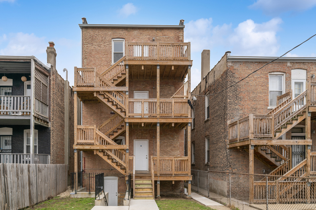 6122 S Champlain Avenue - Photo 9