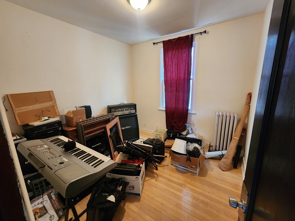 6106 N Washtenaw Avenue - Photo 11
