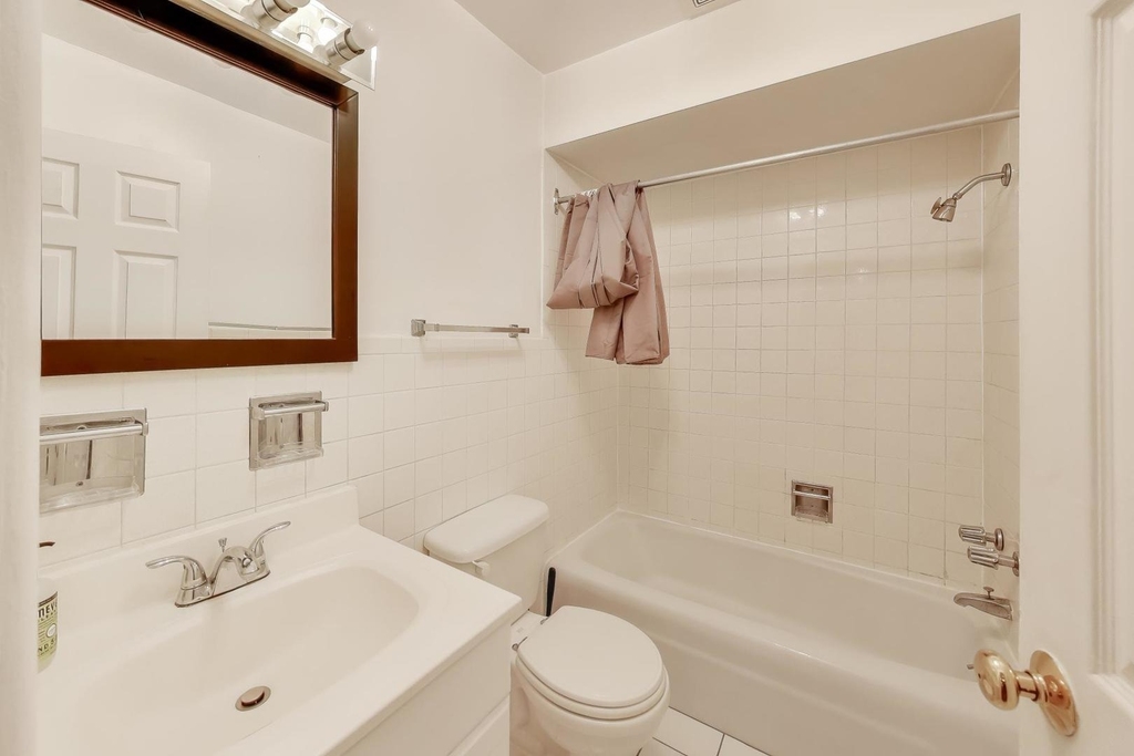 5400 N Sheridan Road - Photo 4