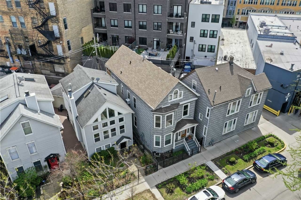 1429 W Barry Avenue - Photo 19