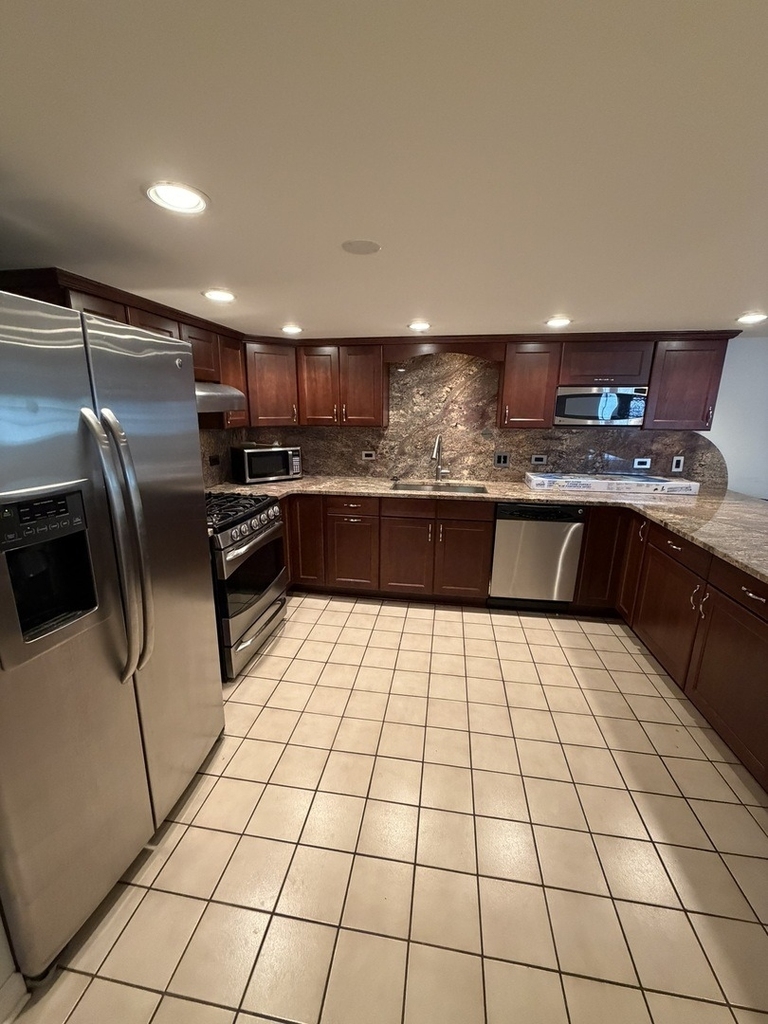 830 N Northwest Highway - Photo 9