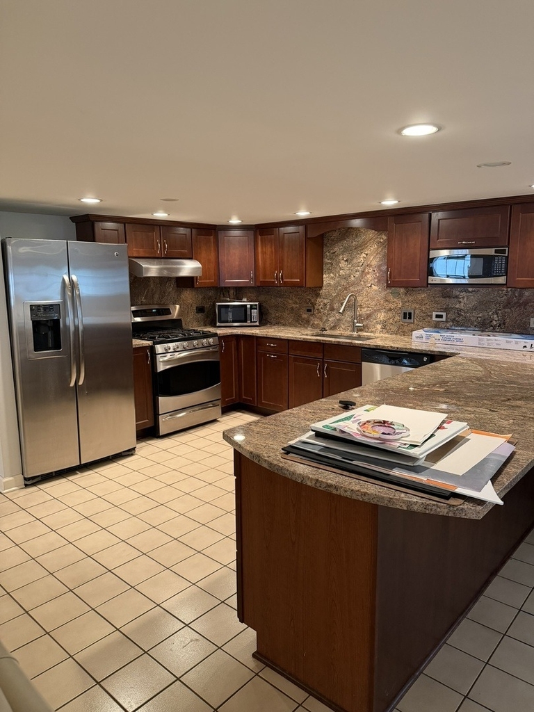 830 N Northwest Highway - Photo 1