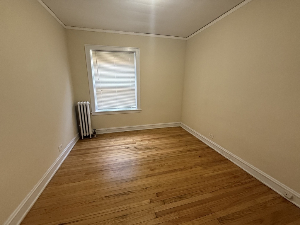 2105 Grove Avenue - Photo 4