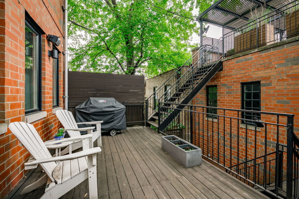 1633 N Wolcott Avenue - Photo 21