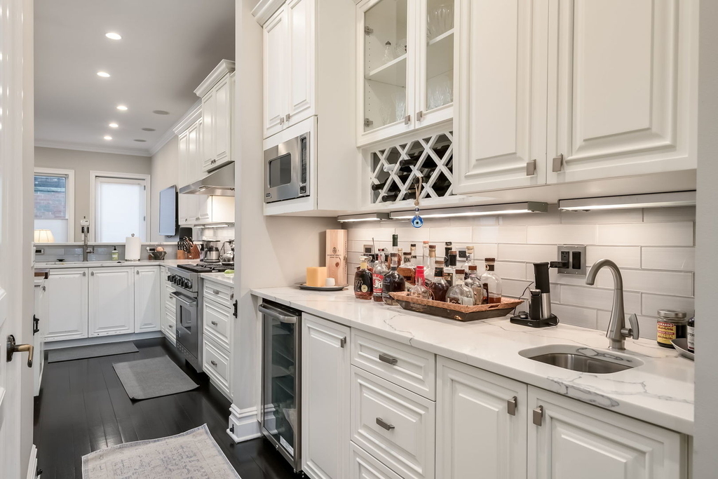1633 N Wolcott Avenue - Photo 9