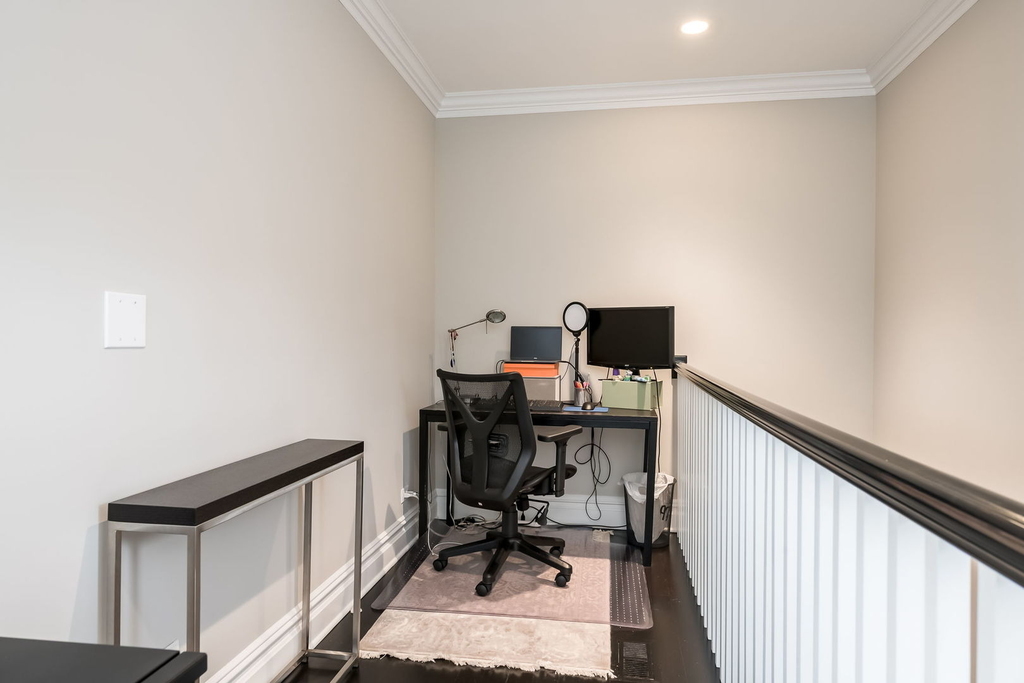 1633 N Wolcott Avenue - Photo 36