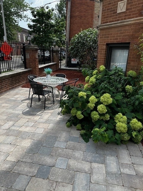 1614 N Harding Avenue - Photo 3