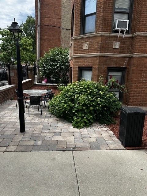 1614 N Harding Avenue - Photo 2
