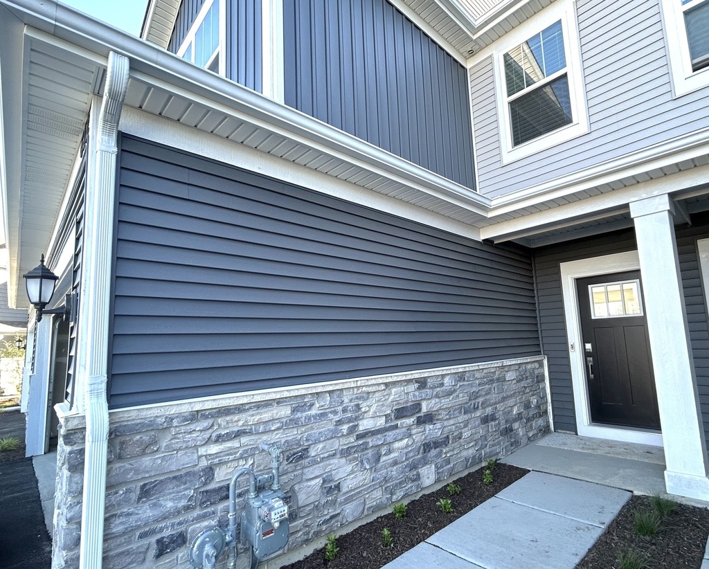 612 Cassia Court - Photo 1