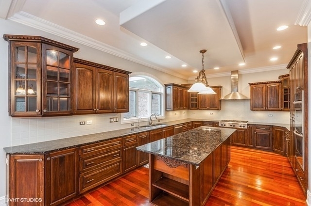 1800 Sawgrass Street - Photo 3