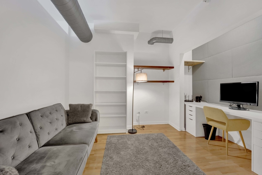 1200 W Monroe Street - Photo 18