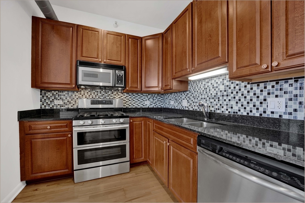 1200 W Monroe Street - Photo 10