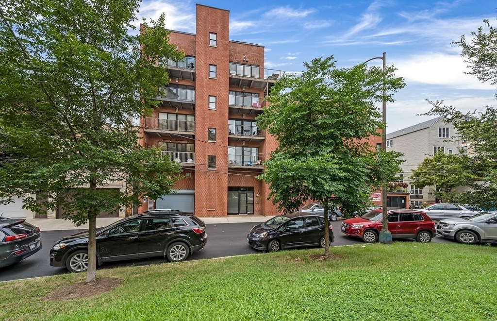 1926 N Lincoln Park West Street - Photo 0
