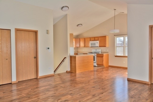 2527 Sheehan Drive - Photo 4