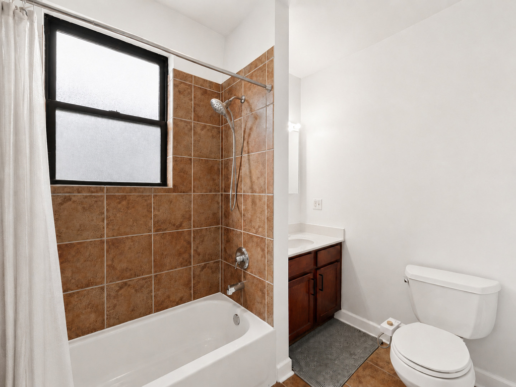 743 W Cornelia Avenue - Photo 11
