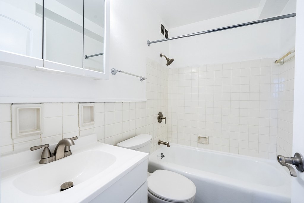3950 N Lake Shore Drive - Photo 12