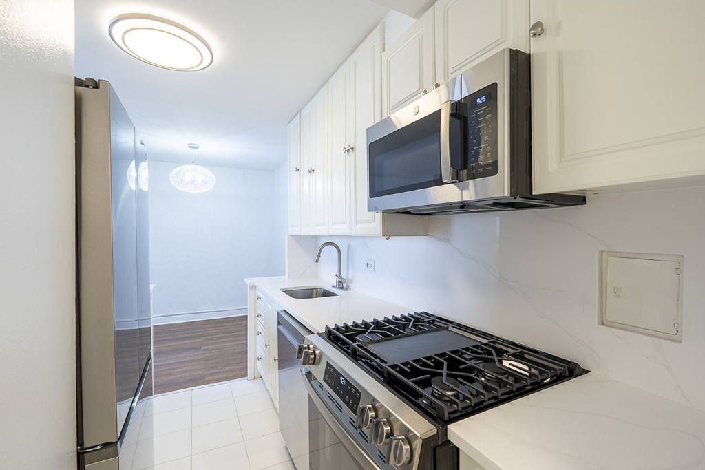 3950 N Lake Shore Drive - Photo 5