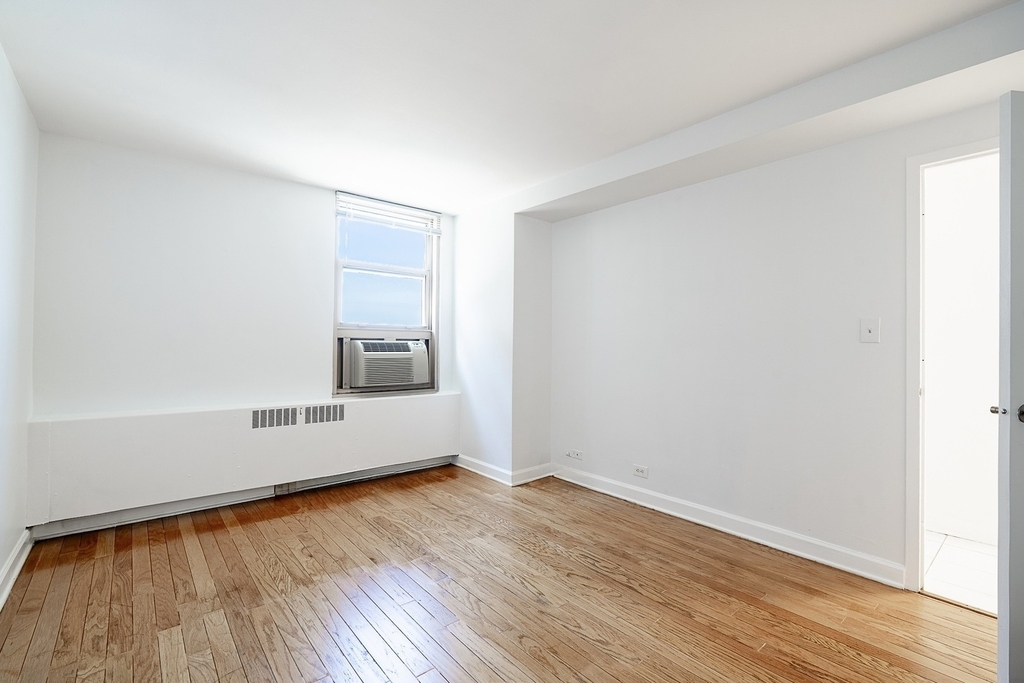 3950 N Lake Shore Drive - Photo 8