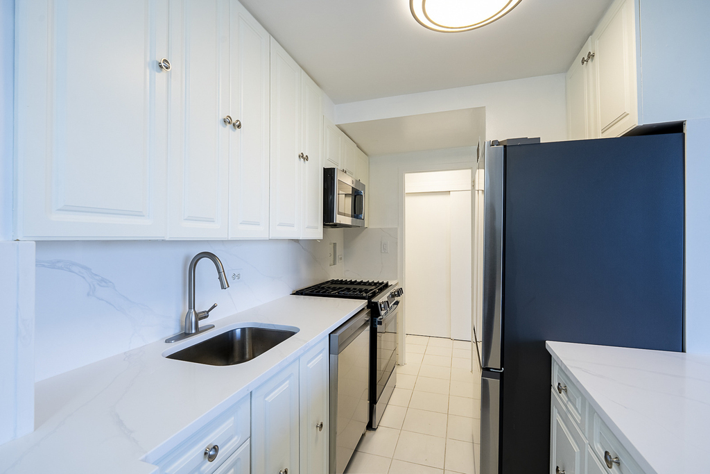 3950 N Lake Shore Drive - Photo 4