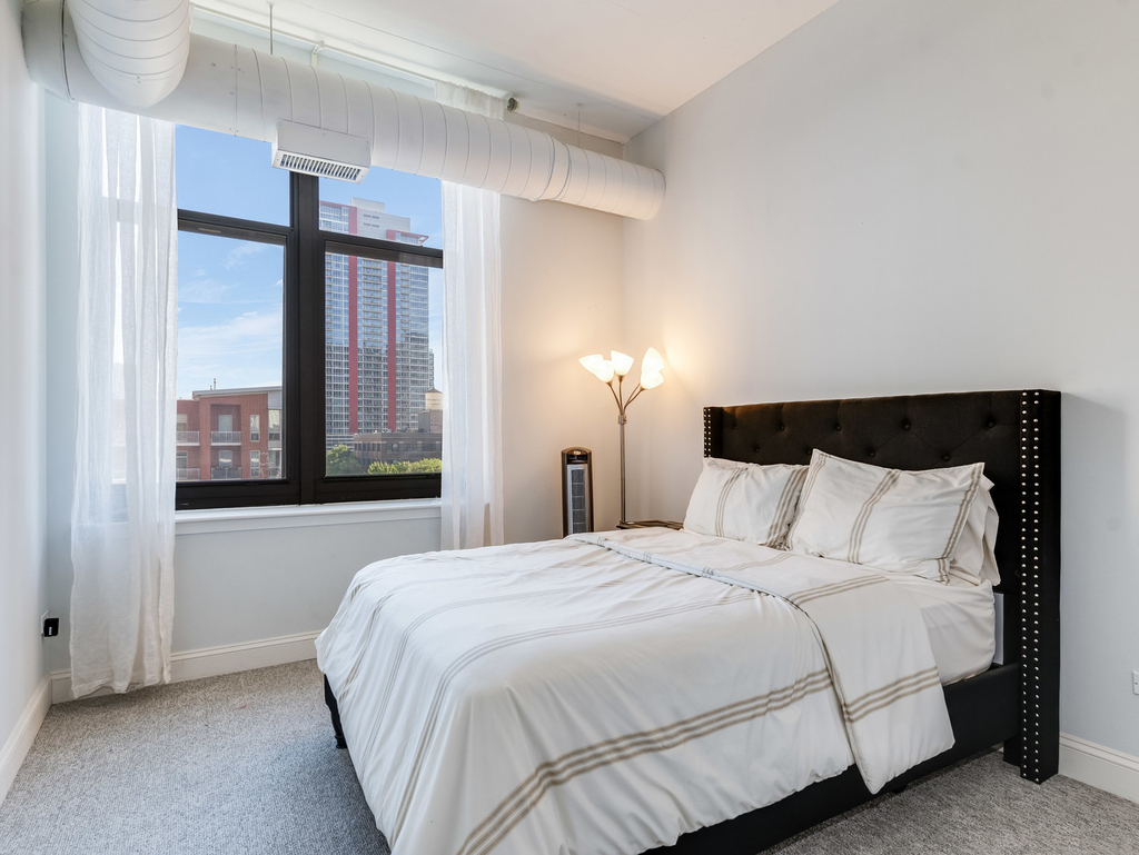 212 E Cullerton Street - Photo 15