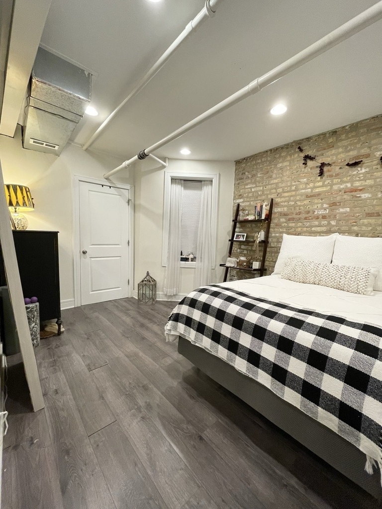 1931 N Hoyne Avenue - Photo 8
