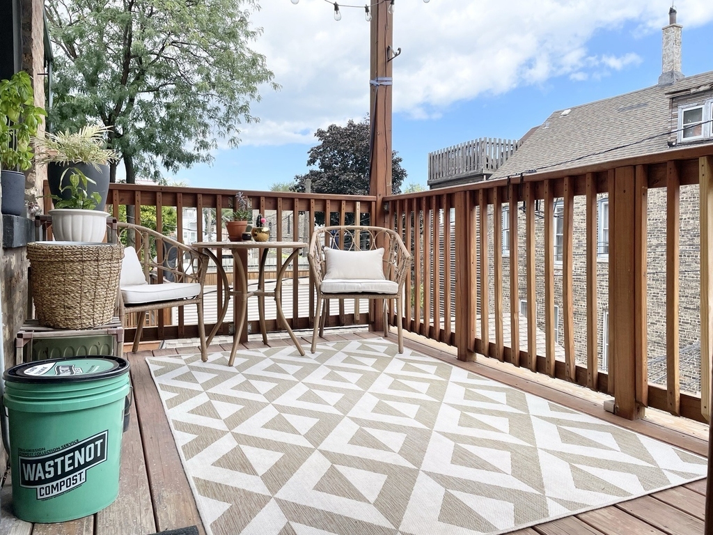 1931 N Hoyne Avenue - Photo 21