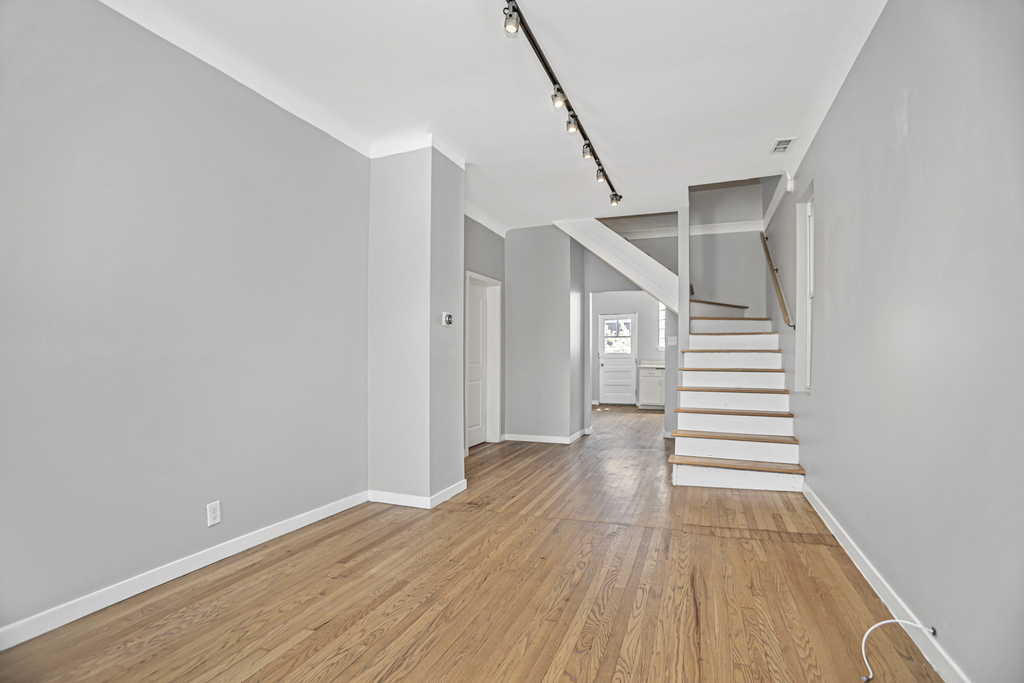 1935 N Damen Avenue - Photo 3