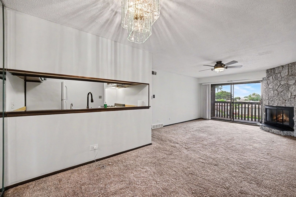 13615 Royal Court - Photo 4