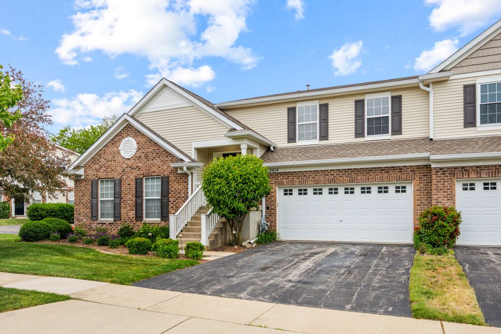 2614 Loren Lane - Photo 0