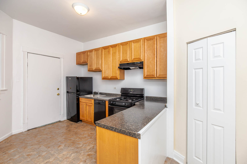 4613 N Ashland Avenue - Photo 4