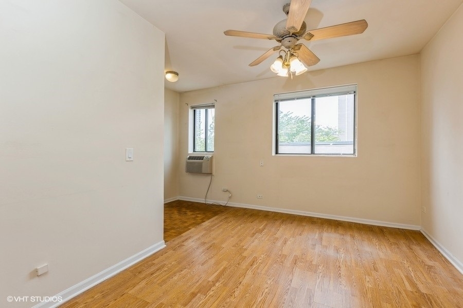 1430 N Dearborn Street - Photo 2