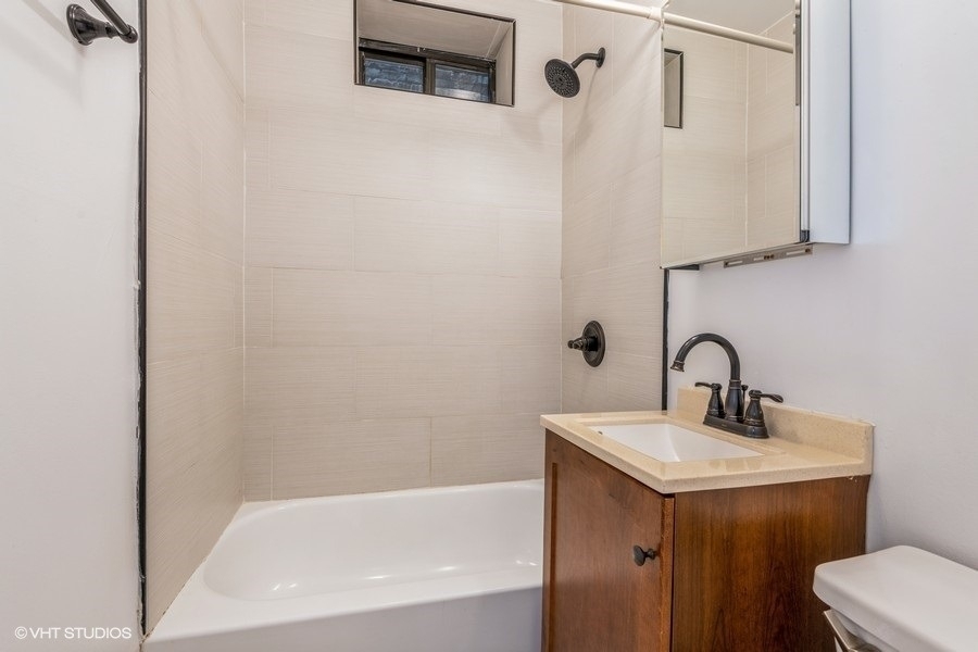 1430 N Dearborn Parkway - Photo 5
