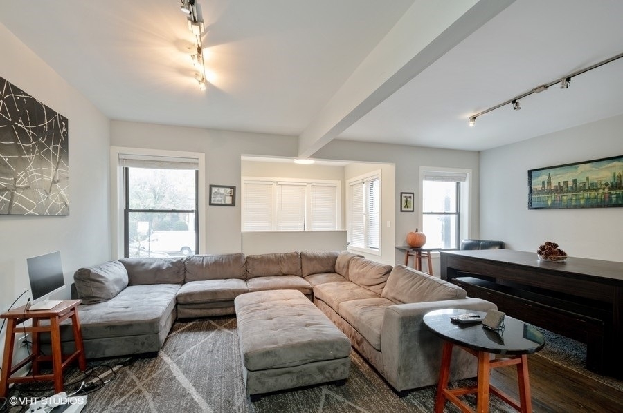 1201 W Addison Street - Photo 5
