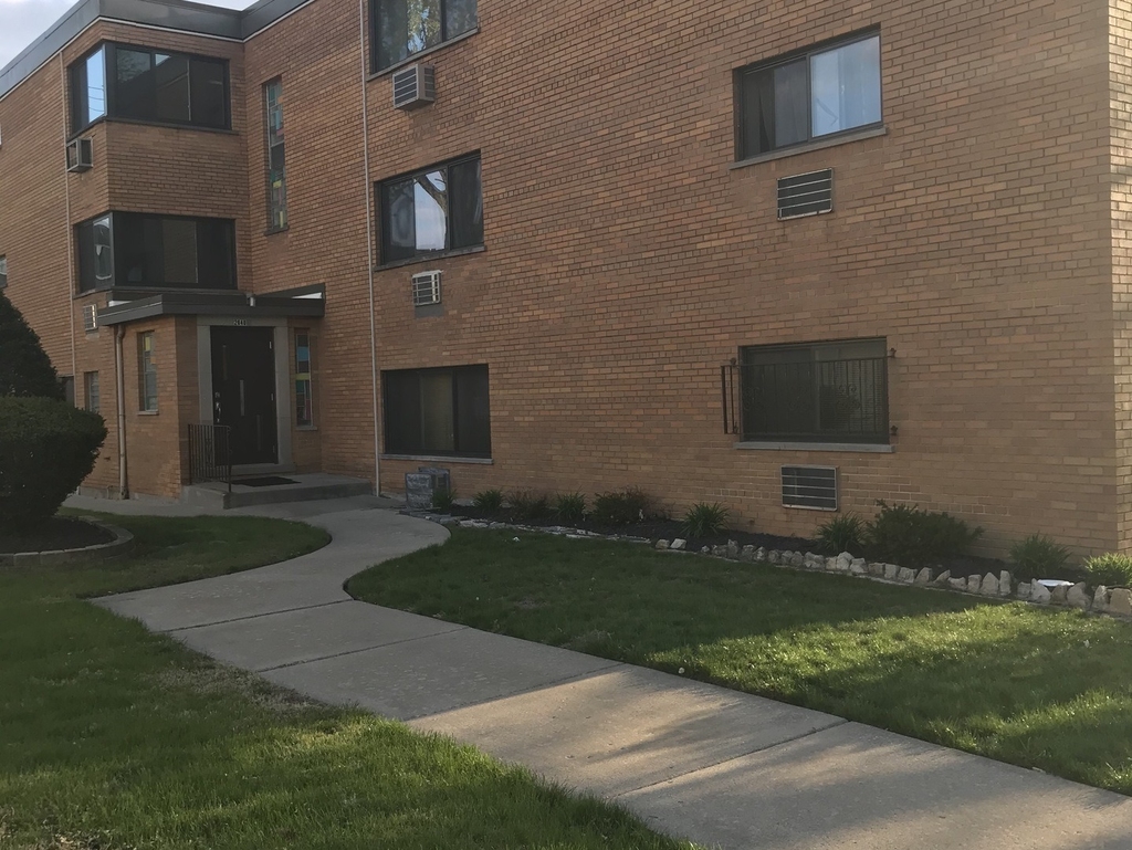 2640 Flossmoor Road - Photo 0