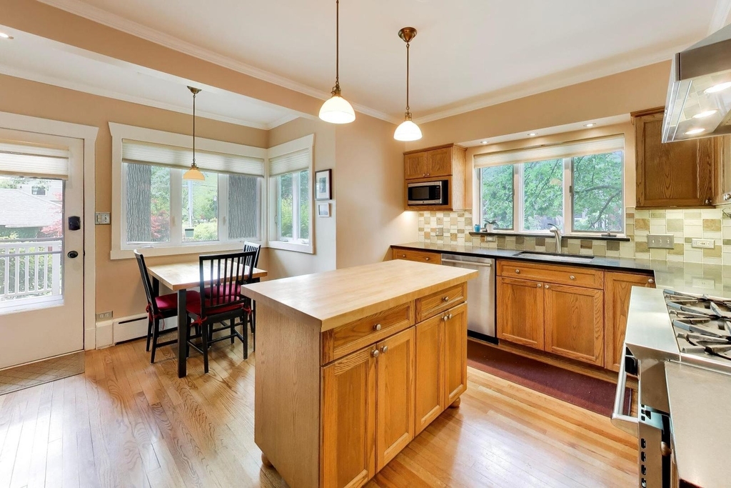 2624 Thayer Street - Photo 11