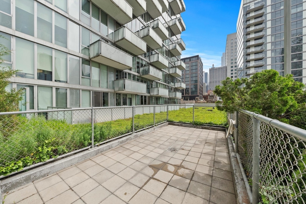 659 W Randolph Street - Photo 9
